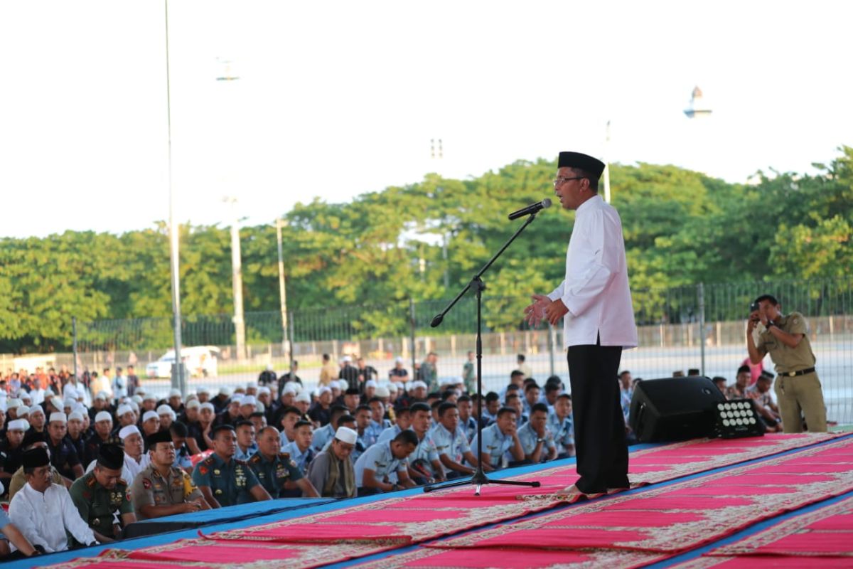 Wali Kota Makassar sampaikan terima  kasih kepada TNI-Polri