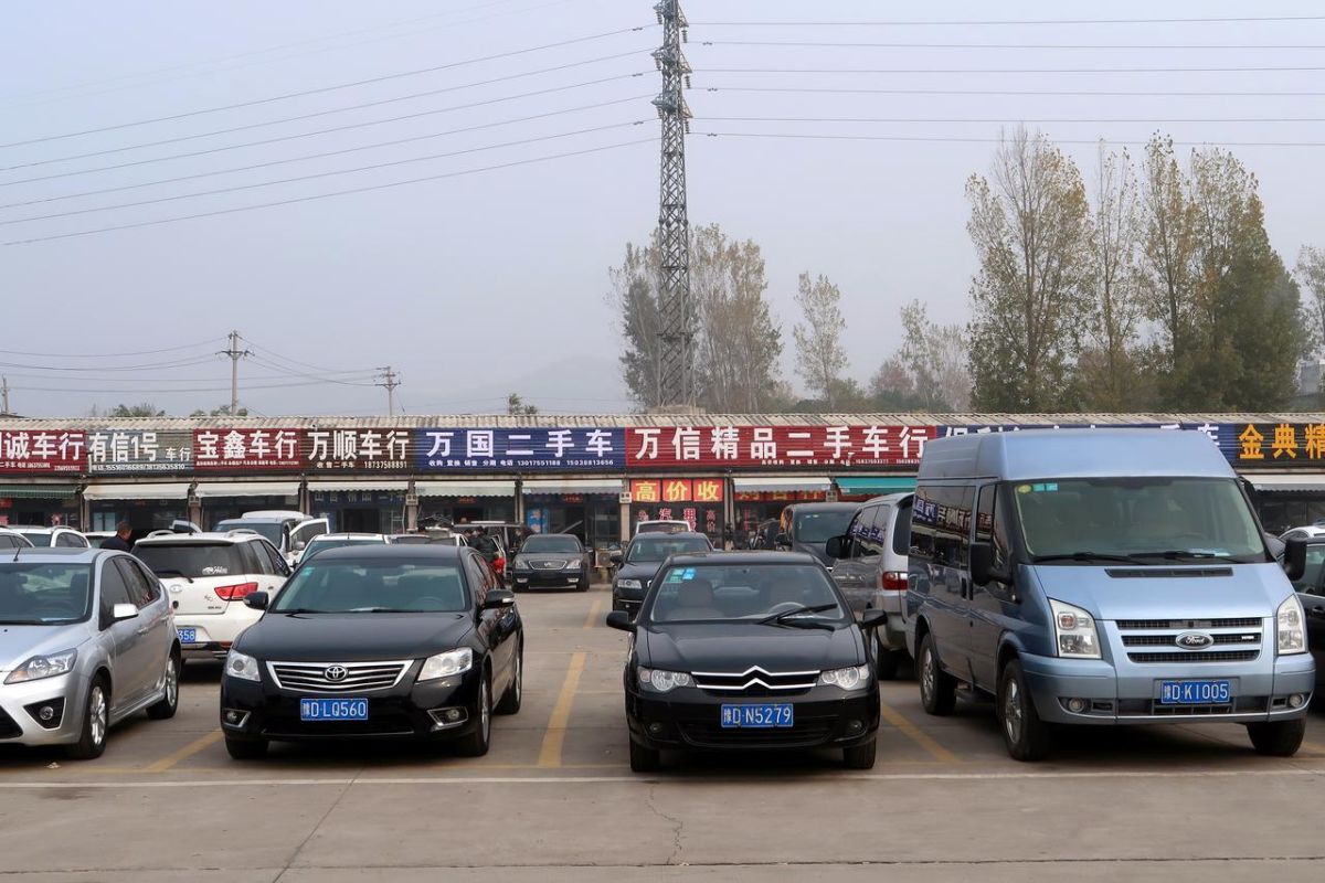 China meluncurkan ekspor mobil bekas