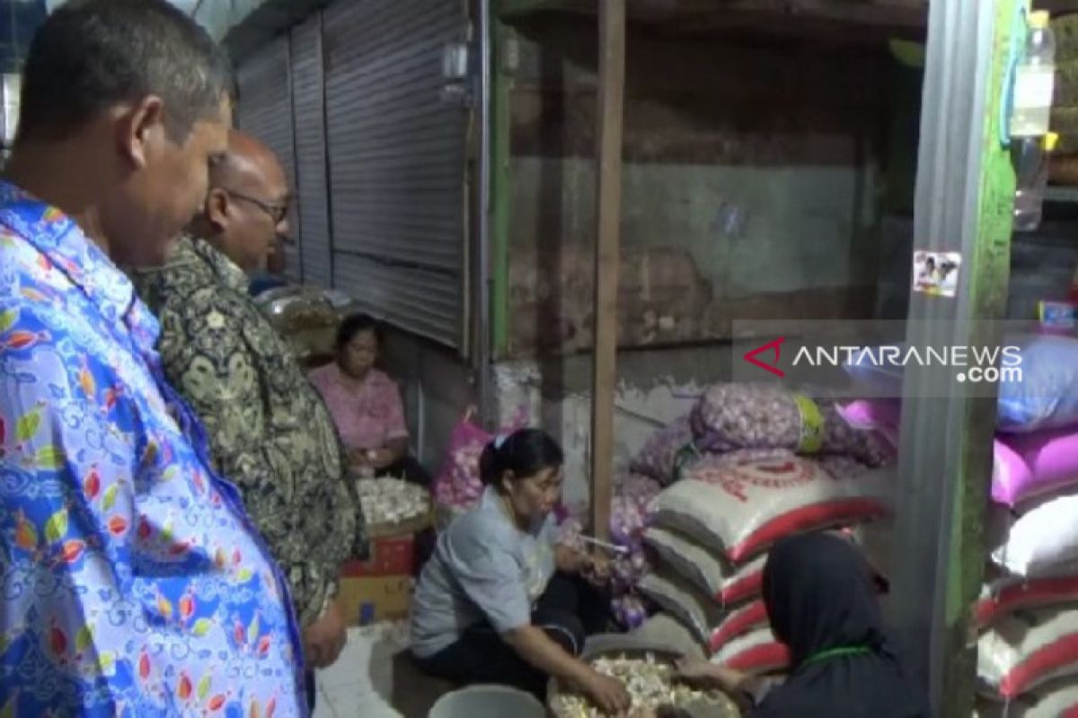 Pemkot Madiun gelontorkan 7 ton bawang putih impor guna stabilkan harga