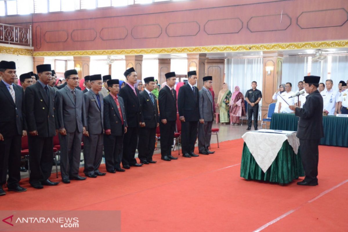 Yuswir Arifin lantik "kabinet" hasil mutasi gelombang III, 91 pejabat