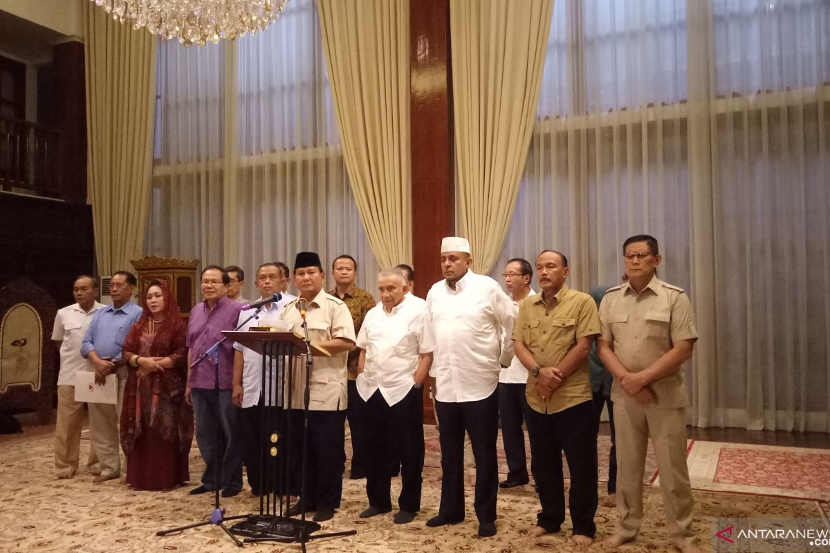 Capres Prabowo meminta pihak berwajib mengusut atas meninggalnya anggota KPPS