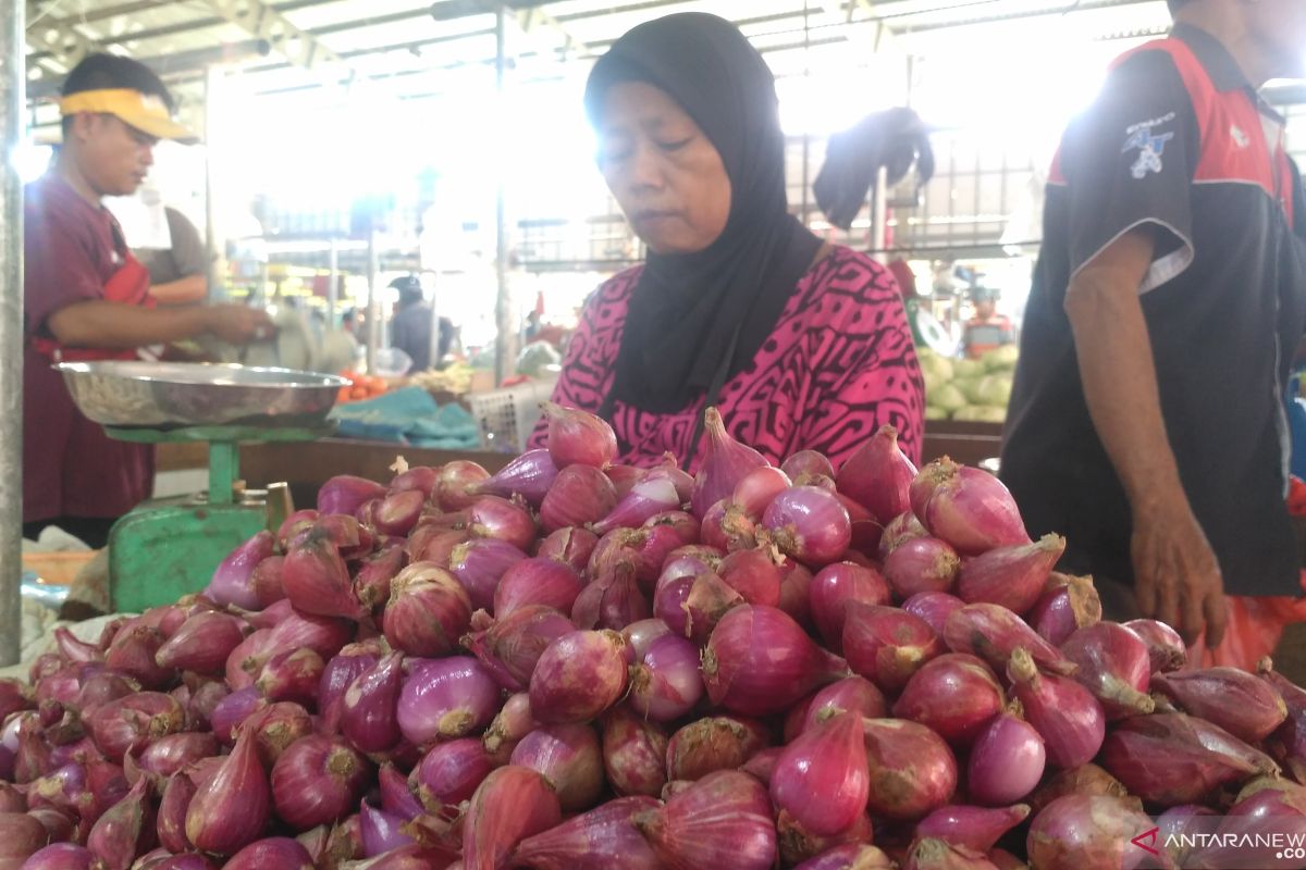 Harga sejumlah sayur mayur di Jambi masih naik