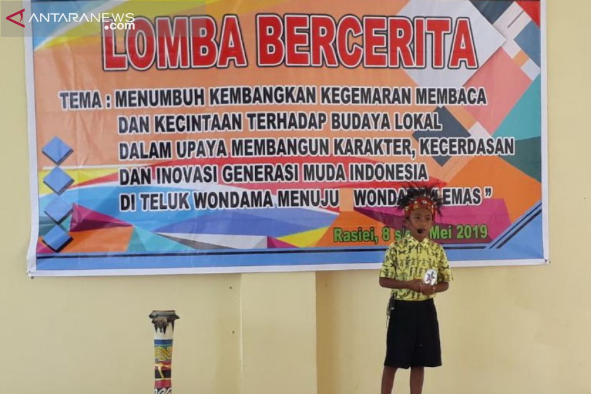 Teluk Wondama pertahankan tradisi dan budaya melalui lomba bercerita