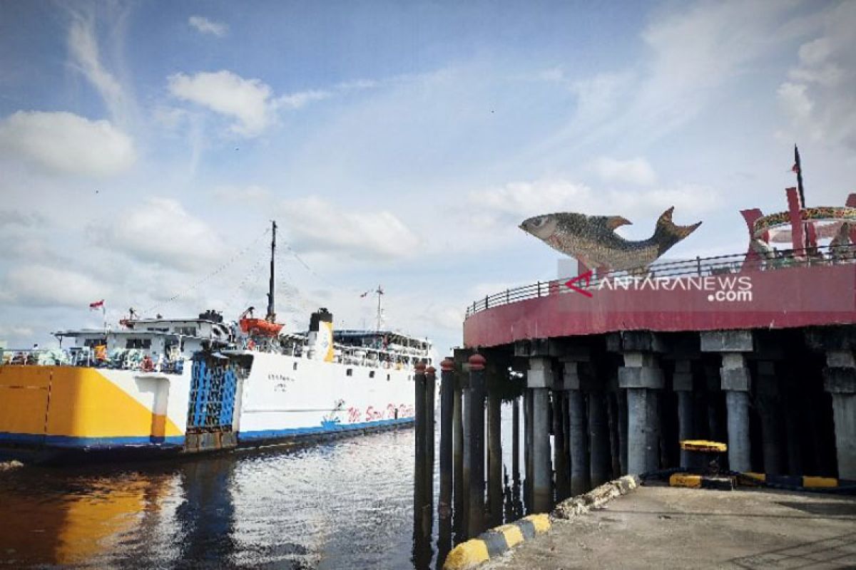 1.455 penumpang berangkat dari Pelabuhan Sampit