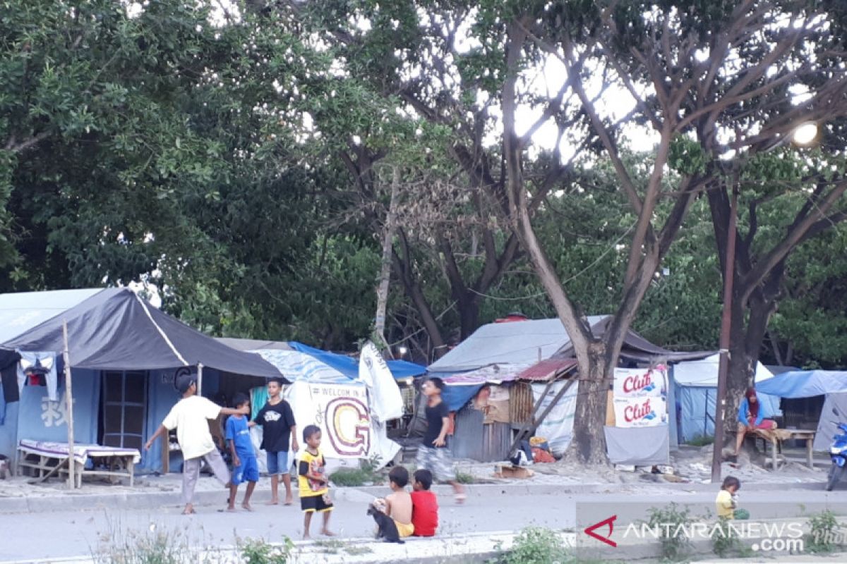 30 persen korban bencana Palu masih tinggal di tenda-tenda