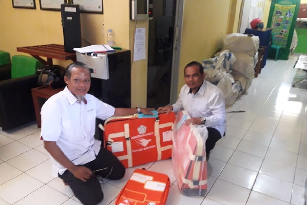 Kemenag Kotabaru bagikan 177 koper  jamaah calon haji