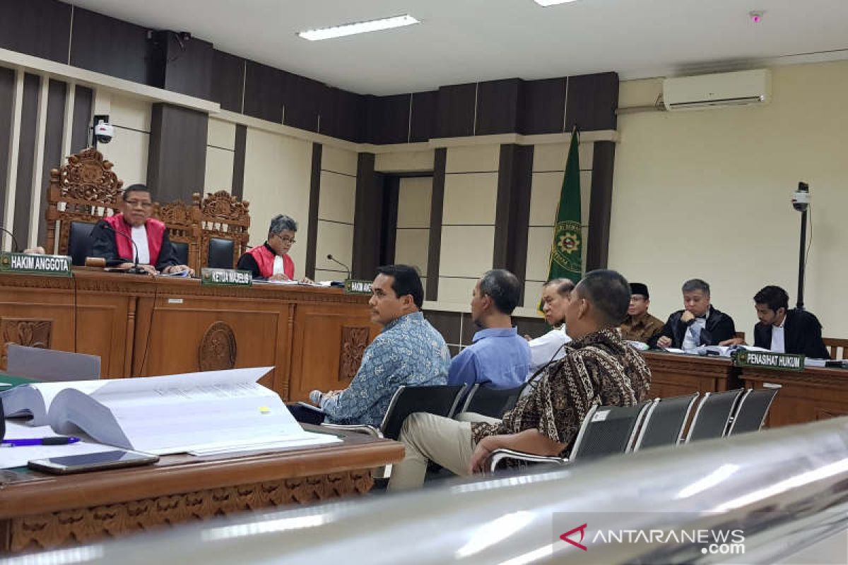 Tiga mantan anggota Banggar DPR jadi saksi kasus Taufik Kurniawan