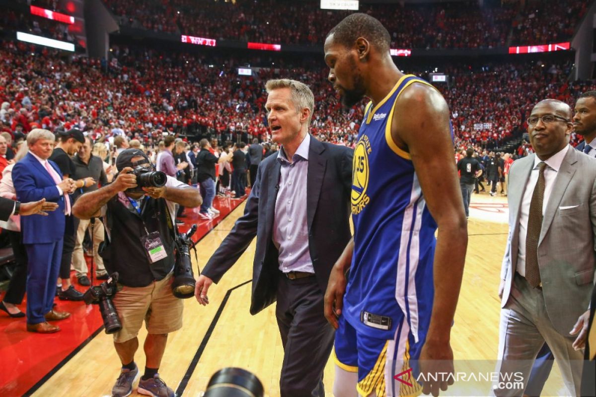 Kerr pastikan cedera Durant bukan achilles