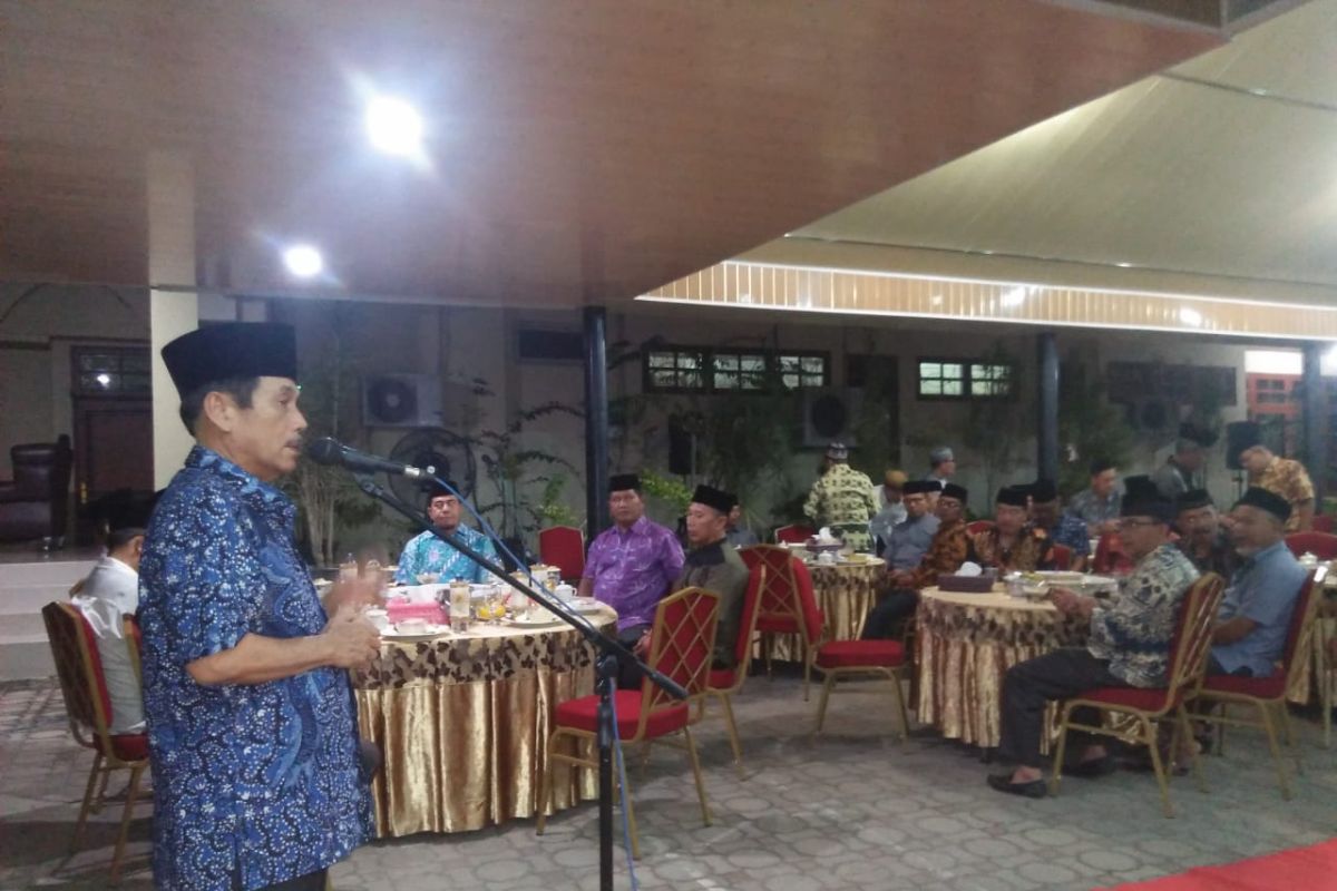 Tim safari ramadhan Sijunjung buka bersama sebelum ke lapangan