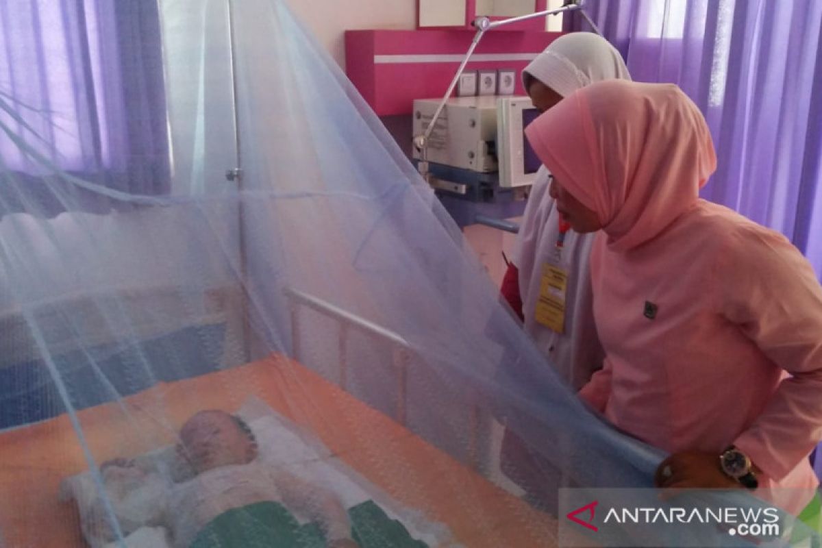 Bayi penderita infeksi otak butuh bantuan berobat