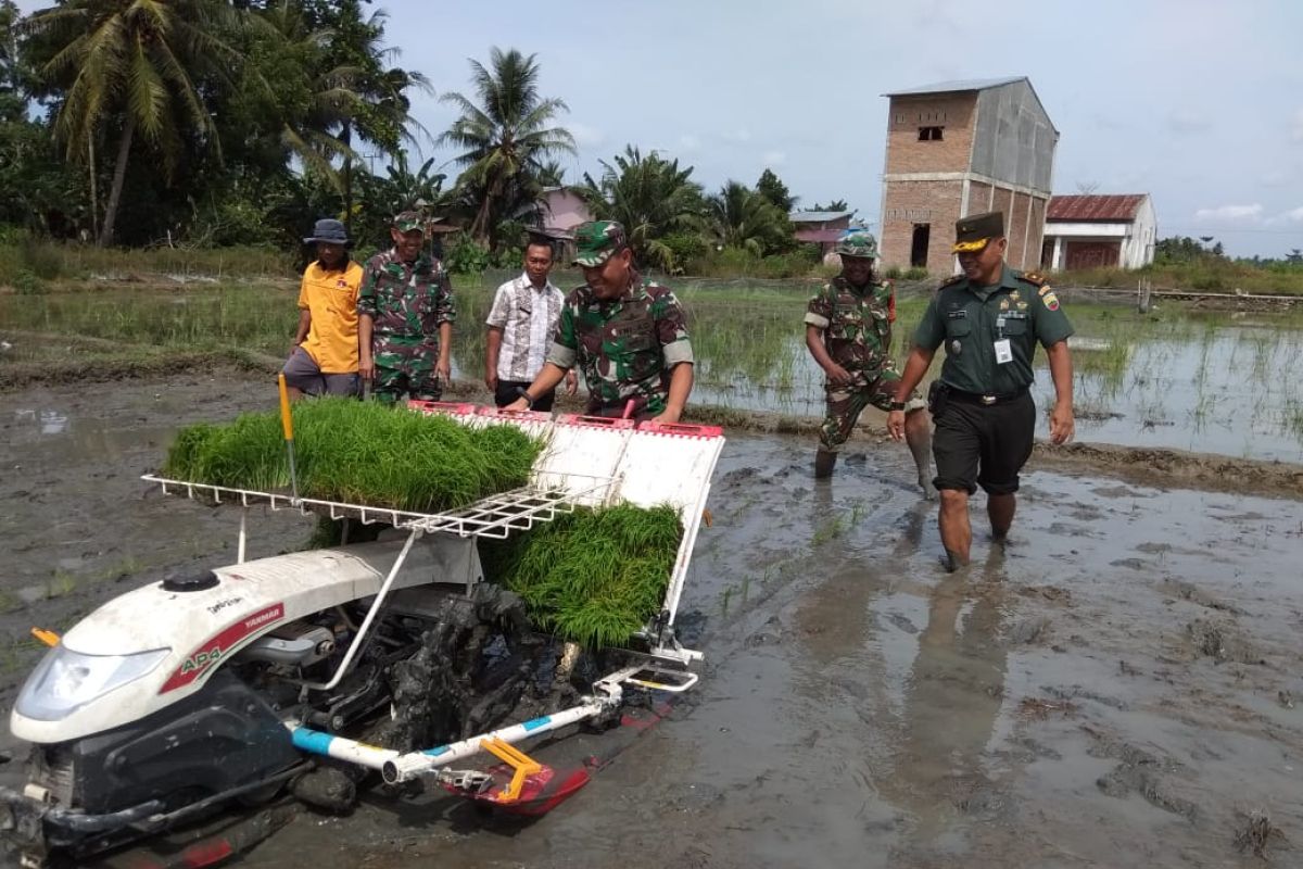 Dandim 0204/DS motivasi petani untuk jaga ketahanan pangan