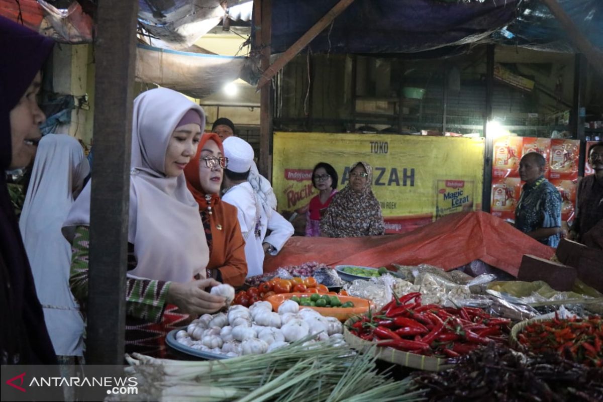 Wagub NTB pantau harga kebutuhan pokok