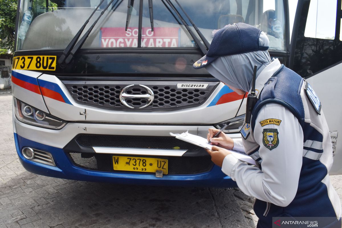 Transportasi darat jadi pilihan dan hemat anggaran, dibandingkan udara