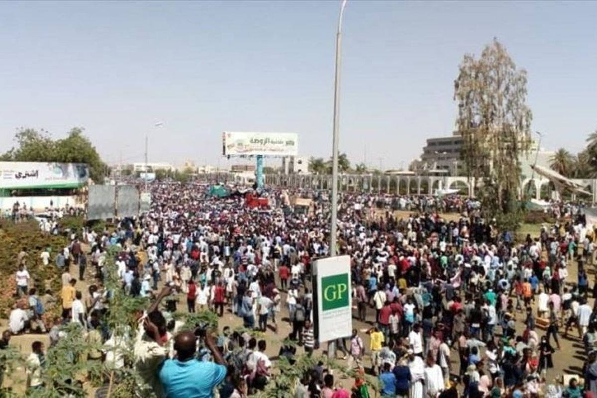 Kelompok-kelompok protes di Sudan serukan pemogokan mulai Selasa