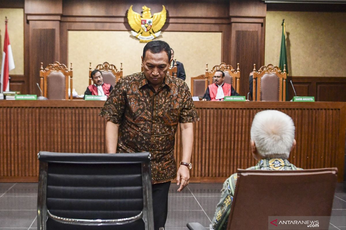 Sekjen KONI dituntut 4 tahun penjara