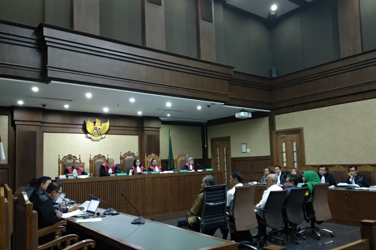 Panitera pengganti PN Jaksel akui terima Rp10 juta