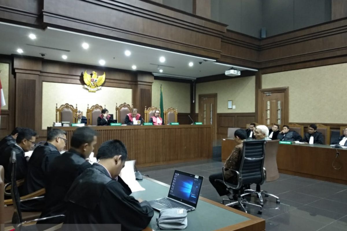 Sekretaris Jenderal KONI dituntut 4 tahun  penjara