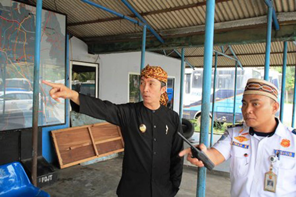 Dedie Rachim tinjau Terminal Bubulak dan Pool Bus PDJT