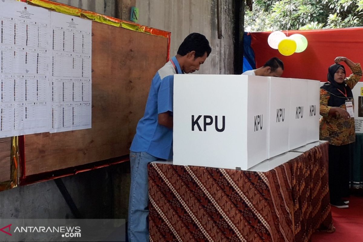 Sejumlah petahana DPRD Padang diprediksi "taduduak"