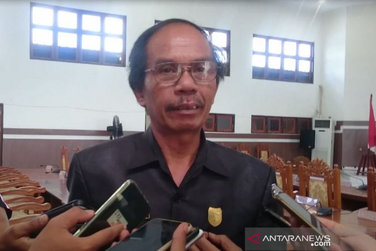 Imbauan Ketua DPRD Gumas pada Pj kades