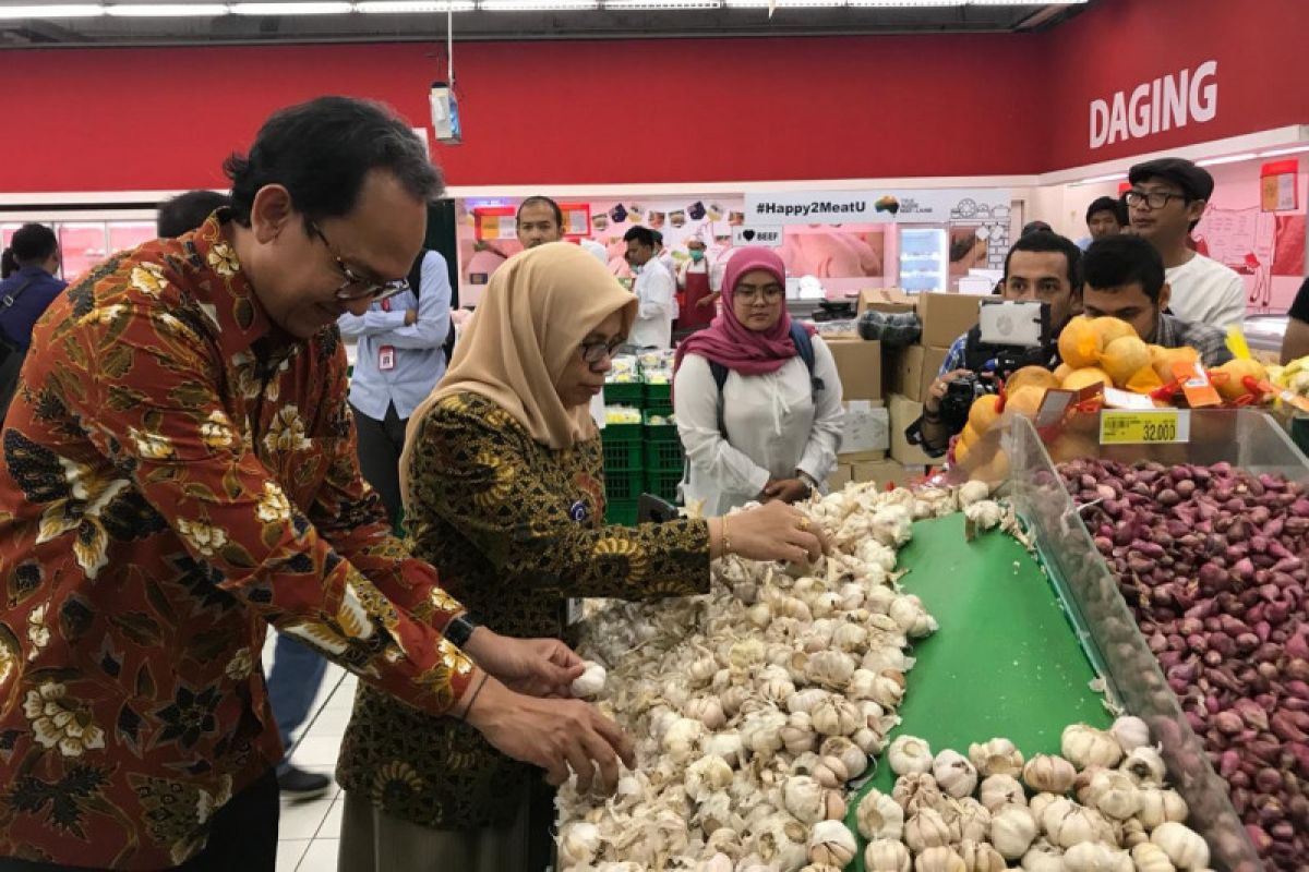 Kemendag pastikan stok bawang putih di ritel modern aman