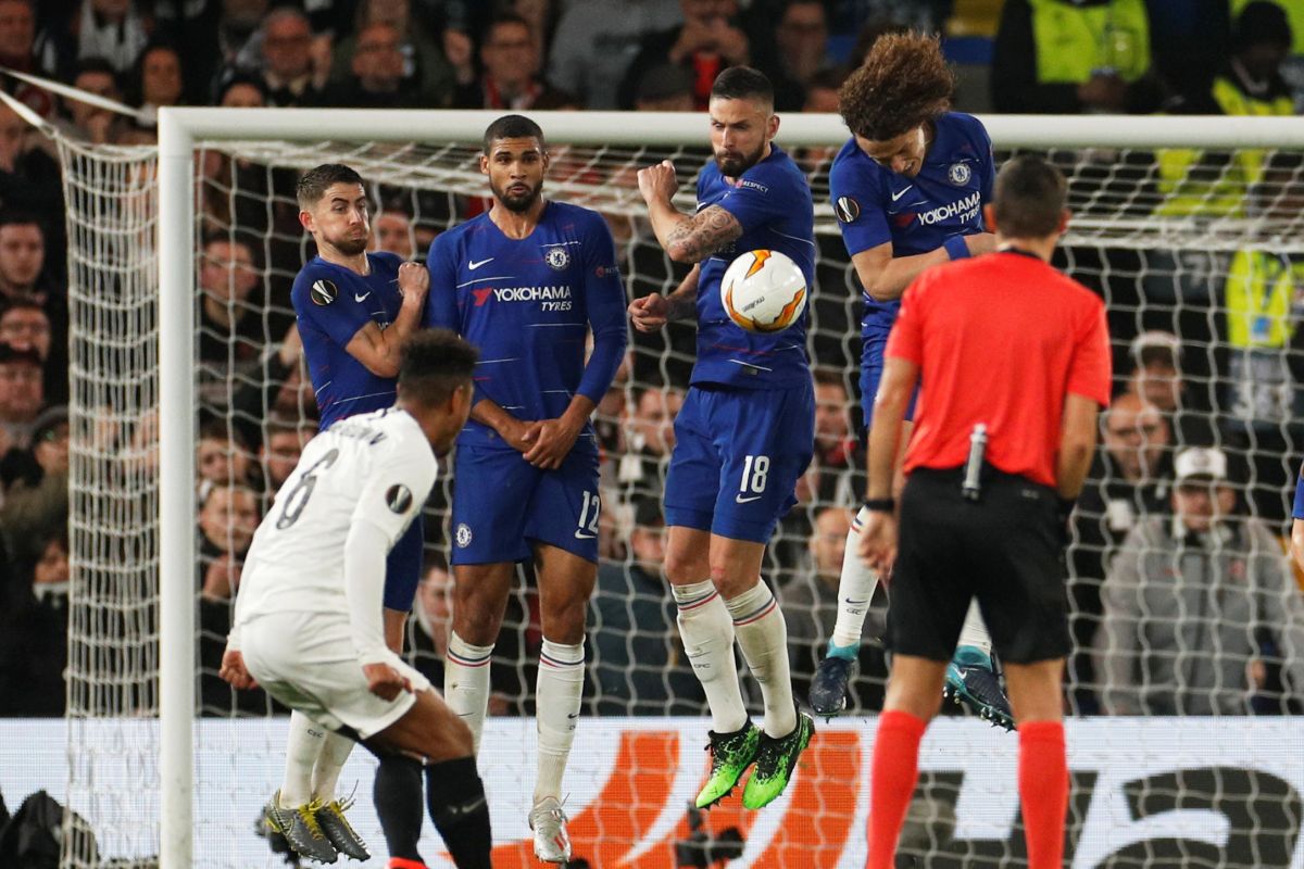 Chelsea vs Franfurt lanjut  ke perpanjangan waktu