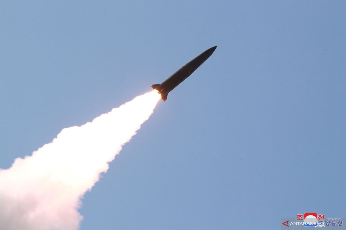 KCNA: Korut sukses uji coba rudal balistik dari kapal selam