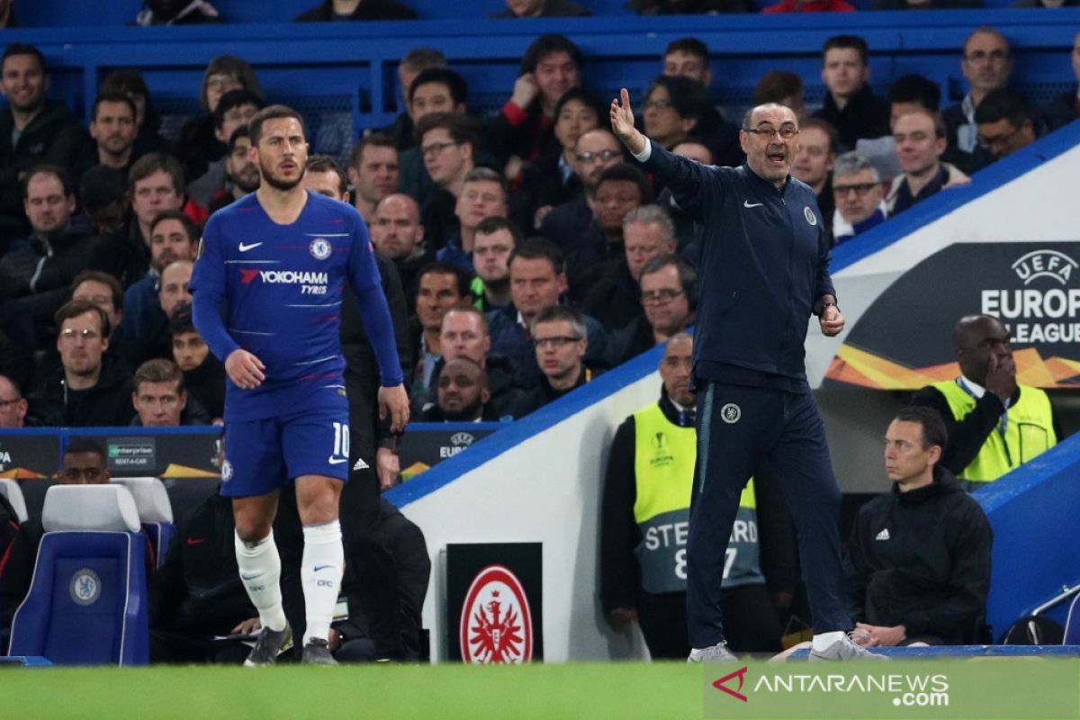 Masa depan pelatih Maurizio Sarri di Chelsea masih dipertanyakan