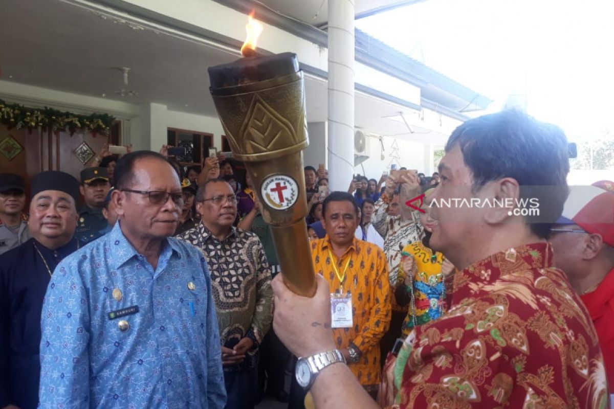 Ribuan jemaat ikuti ibadah perayaan Paskah nasional di Poso