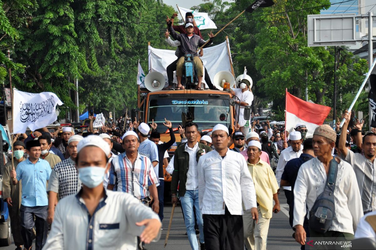 Ribuan polisi jaga aksi damai pendukung Prabowo-Sandiaga