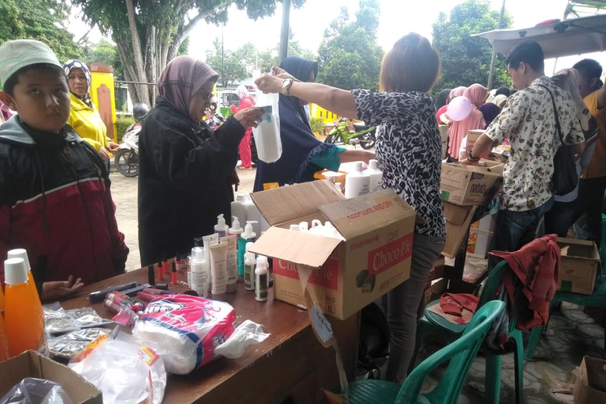 Disperindagkop Bangka Tengah gelar pasar murah di enam kecamatan