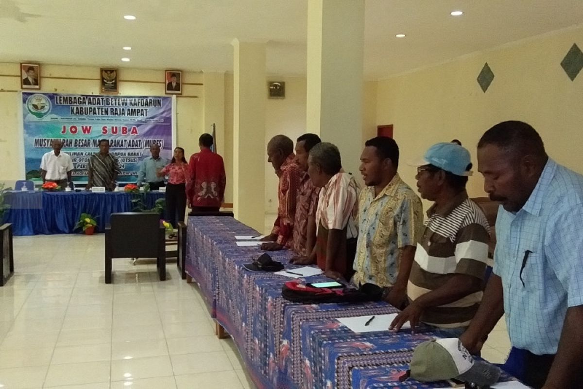LMA Betew Raja Ampat seleksi calon DPR Otsus Papua Barat