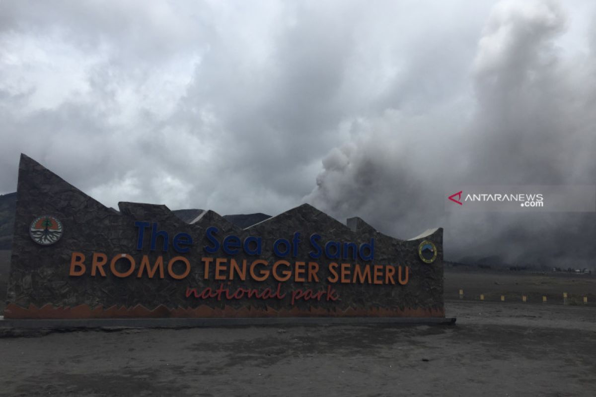 Pengelola Bromo-Semeru naikkan tarif premi asuransi pengunjung