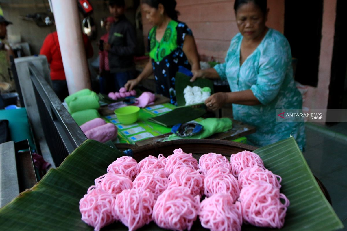 Patola, jajanan khas Ramadhan warga Banyuwangi