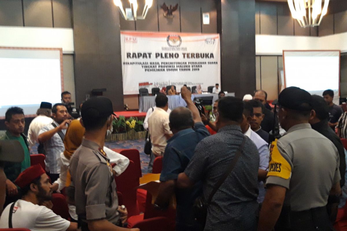 Sesama internal parpol saling lapor kecurangan