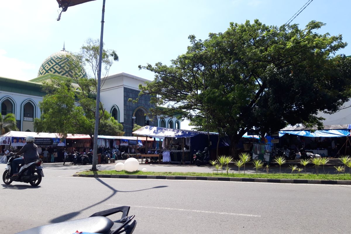 Pemkot Ternate tertibkan pedagang kaki lima