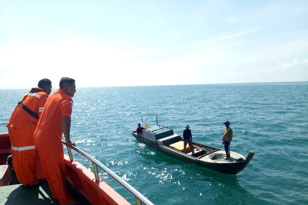 Tiga korban pompong TKI tenggelam di perairan Batam belum ditemukan