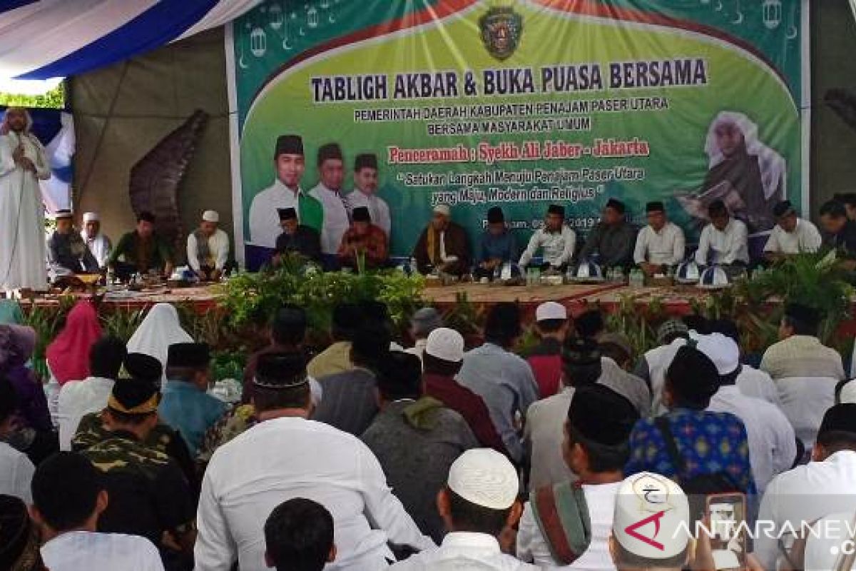 Syekh Ali Jaber hadir ceramah di Kediaman Bupati Penajam