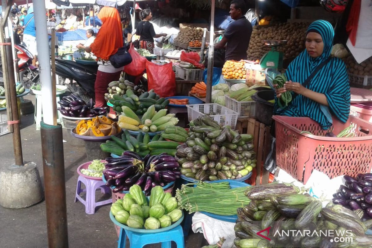 Harga sayuran di pasar Ambon melonjak