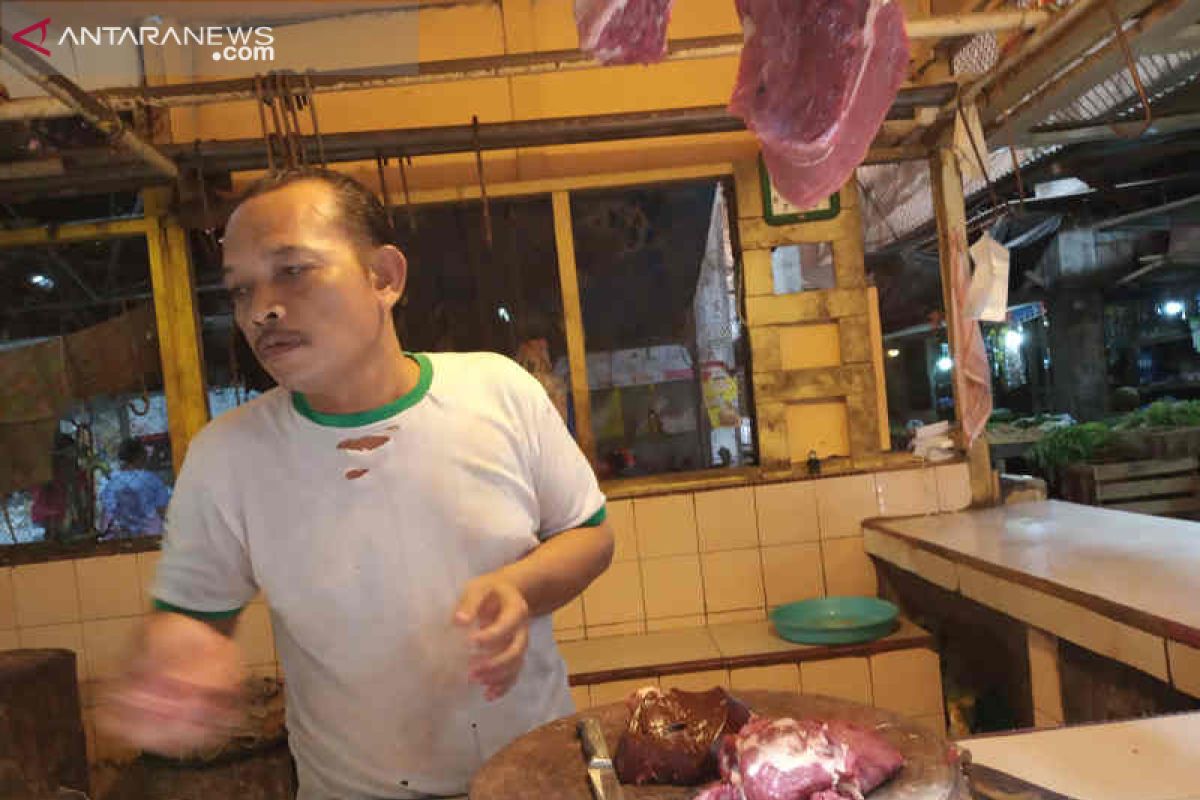 Harga daging sapi di Indramayu  stabil