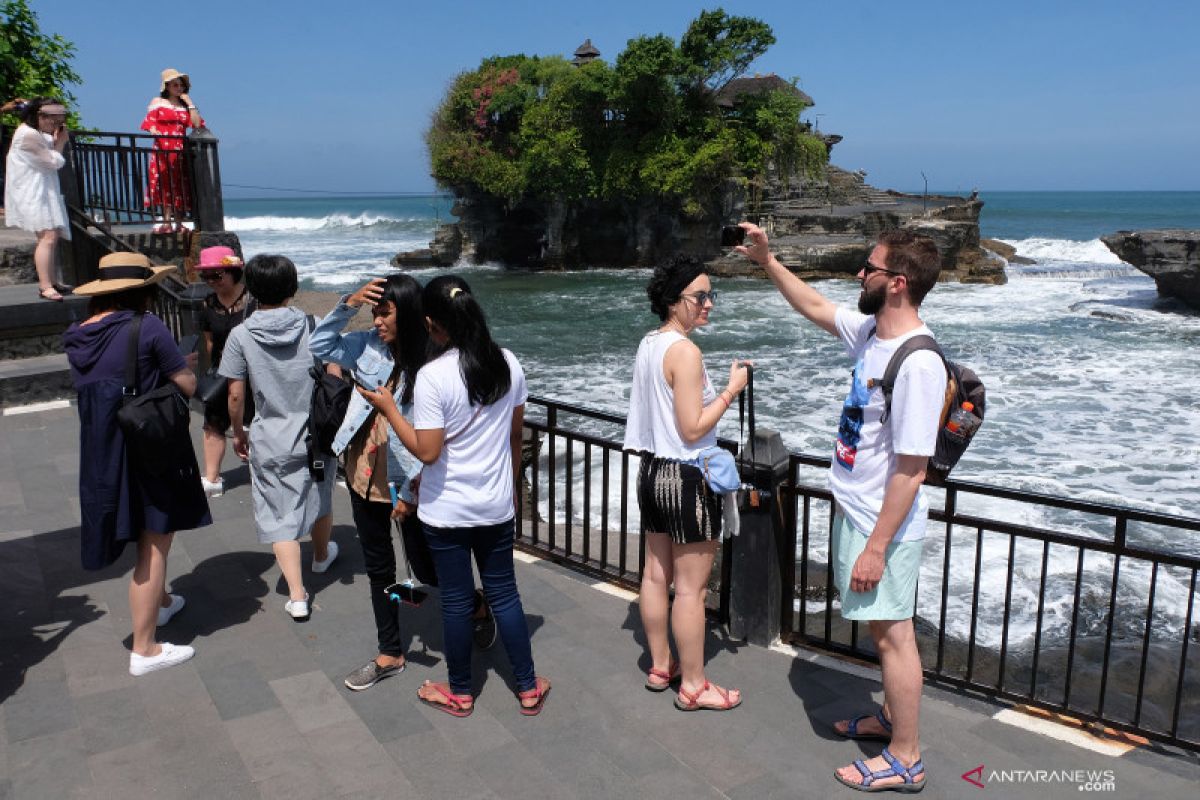 Pasca kenaikkan tiket pesawat, Kunjungan wisatawan ke Tanah Lot Bali  menurun