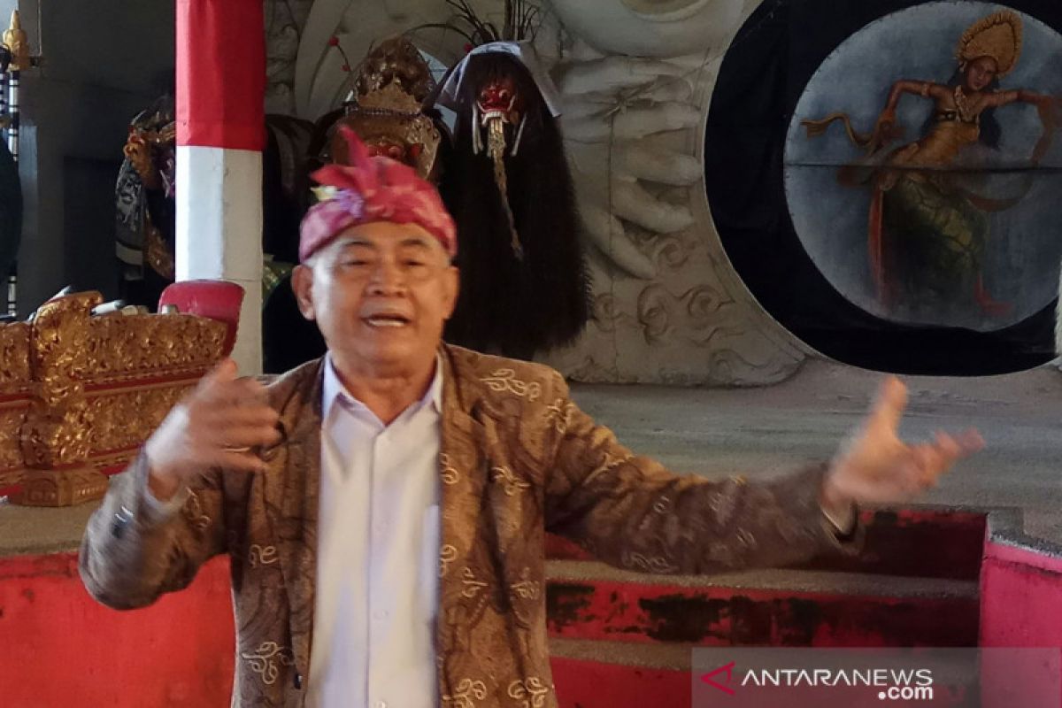 Belajar otodidak, Sang maestro Made Ada tekuni ukiran Burung Garuda