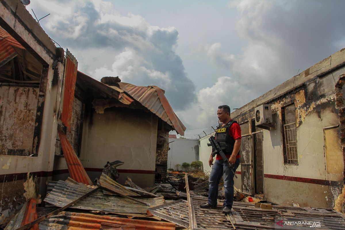 Polisi perketat pengamanan perbatasan Pekanbaru-Siak pascarusuh Rutan