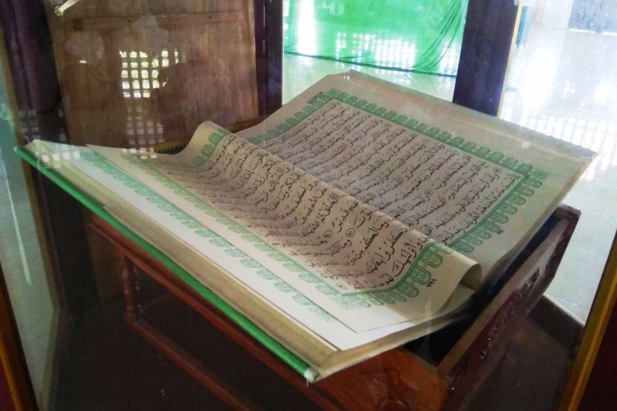 Koleksi Alquran besar di Masjid Biak jadi objek ngabuburit Ramadhan