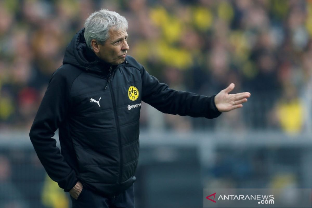 Favre tegaskan Dortmund masih berpeluang menjadi juara