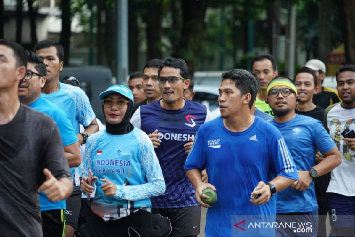 Sandiaga Uno "ngabubu-run" bareng relawan menjelang buka puasa