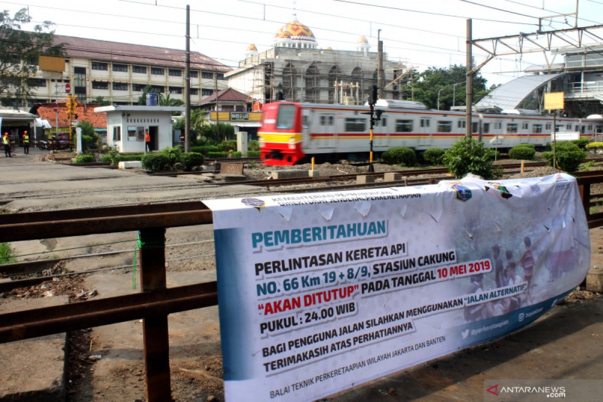 KAI bantah penutupan perlintasan sebidang karena masinis beli makanan