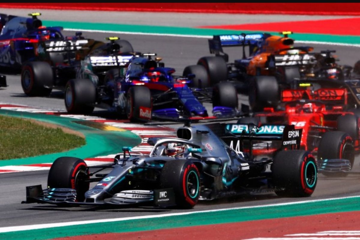 Juarai GP Spanyol, Lewis Hamilton kembali ke puncak