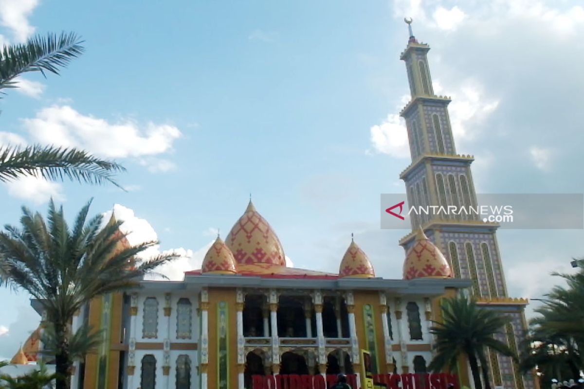 Masjid Roudhotul Muchlisin ikon wisata religi Ramadhan di Jember