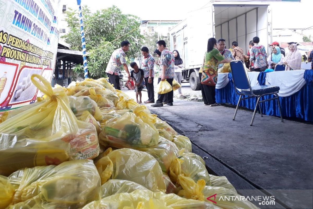 Disdagperin tegaskan distribusi sembako di Kalteng masih lancar